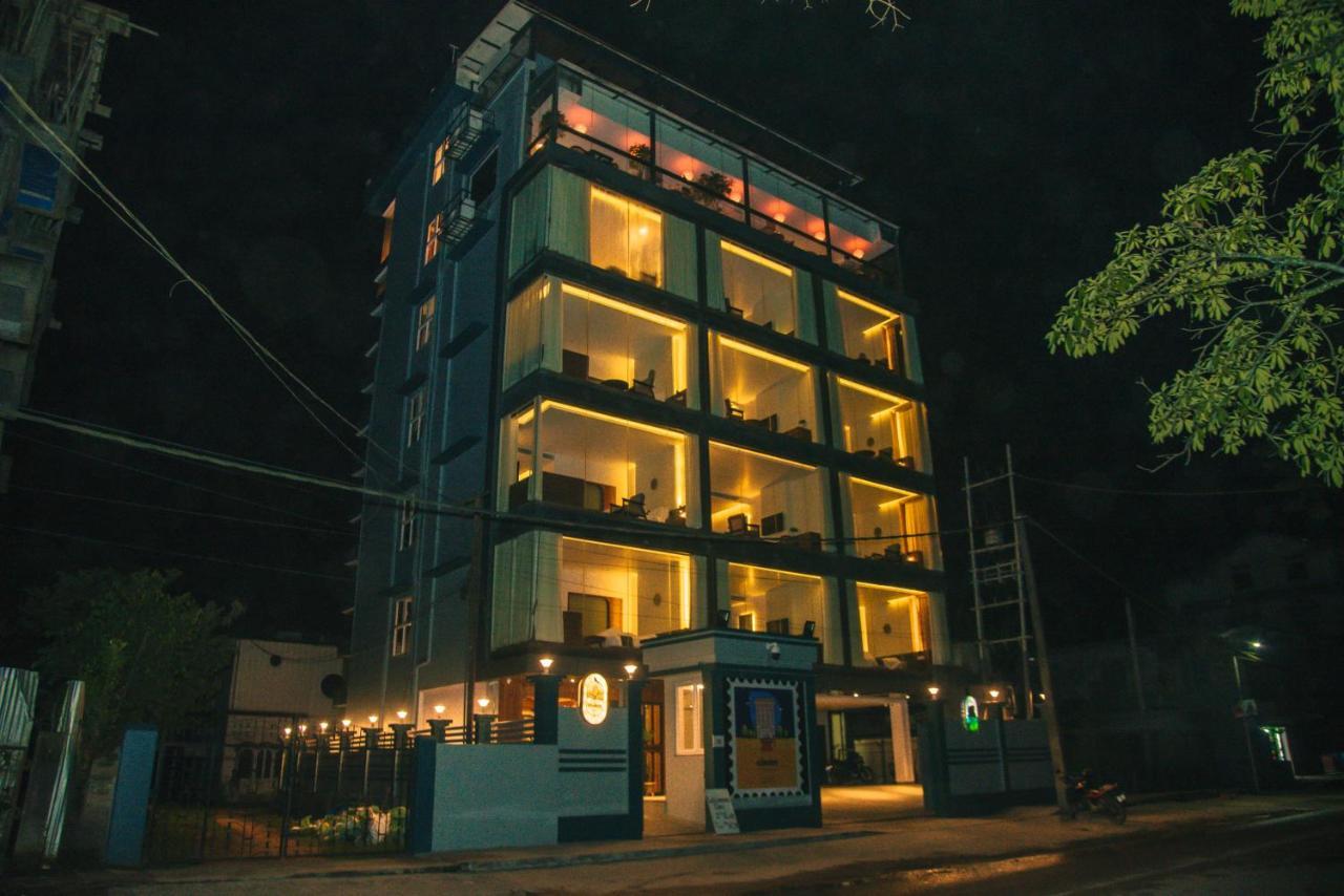 דיברוגר The Convoy Hotel מראה חיצוני תמונה
